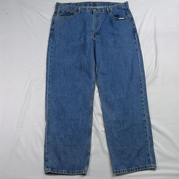 Levi's 42 x 32 550 Relaxed Fit Medium Stonewash Denim Jeans - Picture 1 of 7